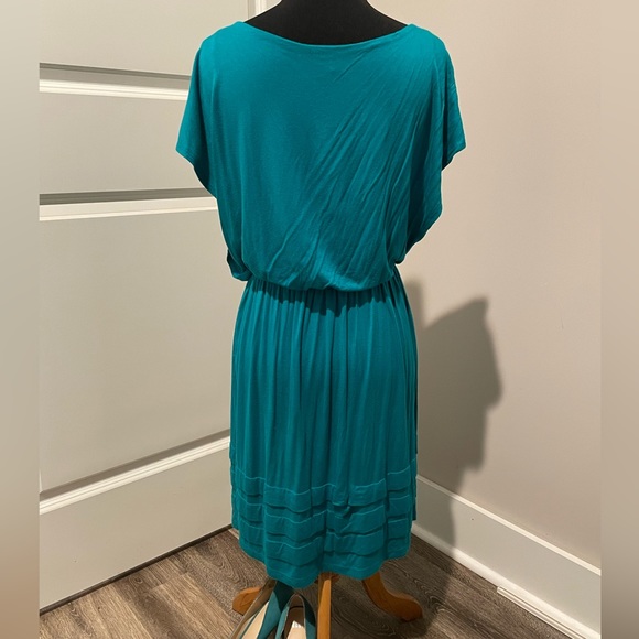 Ladies teal dress - Picture 3 of 6